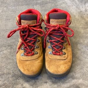 Columbia Hiking Boots size 6